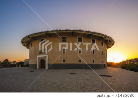 Hakka tulou round house in Miaoli, Taiwan. Translation 71485030