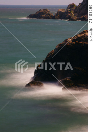 海 波 海岸 71485269