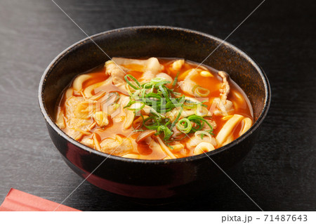 豚キムチうどん 71487643