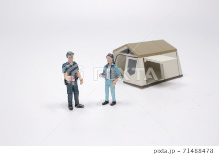 a figures are enjoying the outdoors together a figures are enjoying the outdoors together 71488478