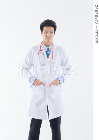 Portrait of the confident male pediatrician Portrait of the confident male pediatrician 71492992