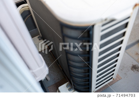 エアコン室外機 エアコン室外機 71494703