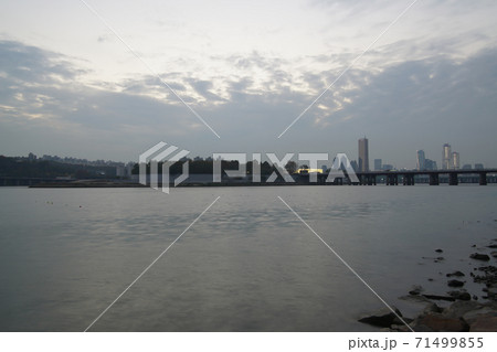 ソウル 漢江 動作大橋 71499855