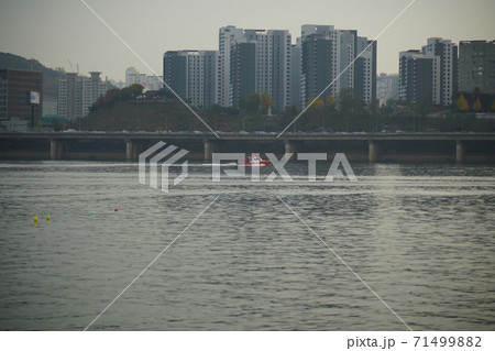 ソウル 漢江 動作大橋 71499882