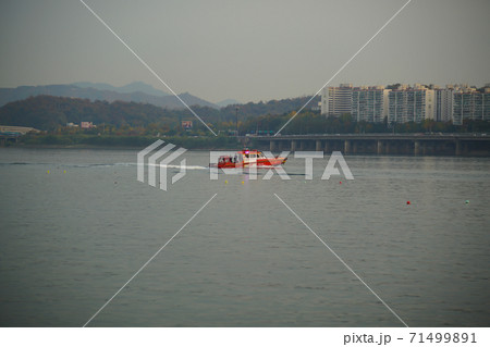 ソウル 漢江 動作大橋 71499891