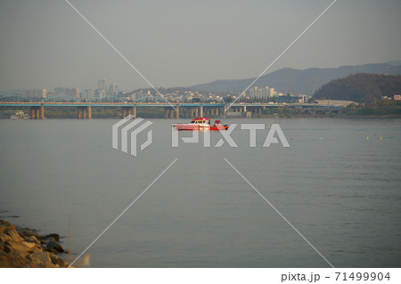 ソウル 漢江 動作大橋 71499904