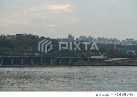 ソウル 漢江 動作大橋 71499949