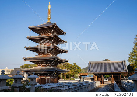法然寺 五重の塔 (香川県高松市) 法然寺 五重の塔 (香川県高松市) 71502431