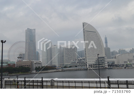 横浜港、みなとみらい地区 横浜港、みなとみらい地区 71503760