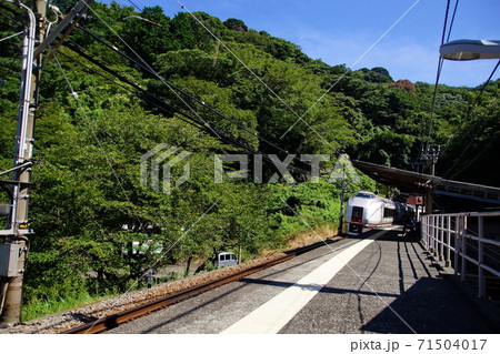伊豆北川 駅 JR 651系 特急 伊豆クレイル ( 静岡県 東伊豆 ) 伊豆北川 駅 JR 651系 特急 伊豆クレイル ( 静岡県 東伊豆 ) 71504017