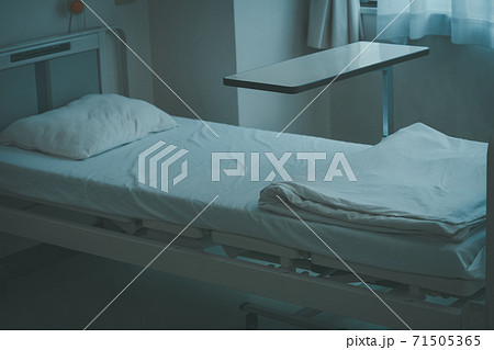 病床 71505365