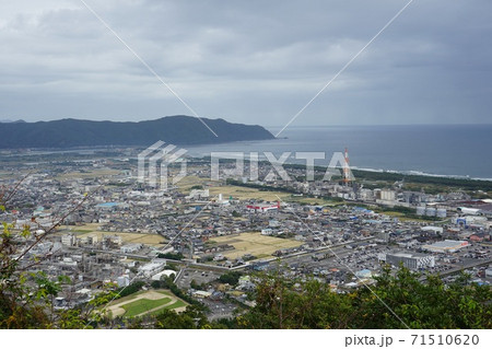 愛宕山展望台から見る延岡市街地 71510620