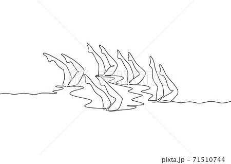 One continuous line drawing of young sporty women synchronized swimmer perform beauty leg movement in the water pool. Healthy fitness sport concept. Dynamic single line draw design vector illustration 71510744