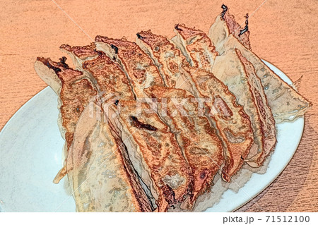 熱々で庶民的な料理「焼き餃子」色鉛筆画風 71512100