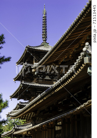 法隆寺　五重塔　奈良県生駒郡斑鳩町 71513445