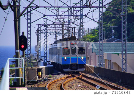 片瀬白田 駅 伊豆急行 8000系 普通列車 ( 静岡県 東伊豆 ) 片瀬白田 駅 伊豆急行 8000系 普通列車 ( 静岡県 東伊豆 ) 71516342