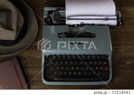 old typewriter old typewriter 71518491