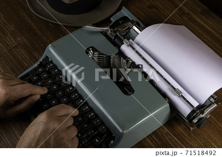 old typewriter old typewriter 71518492