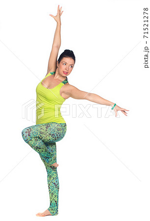 Cheerful young exercising woman, isolated over white background 71521278
