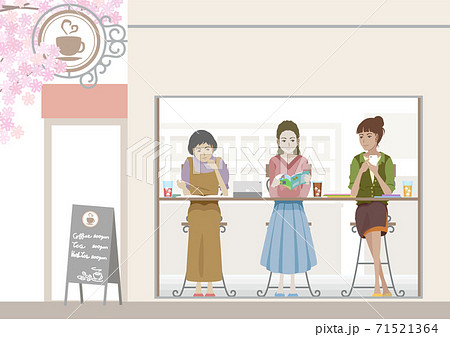 カフェで旅行計画をたてる女性たち カフェで旅行計画をたてる女性たち 71521364
