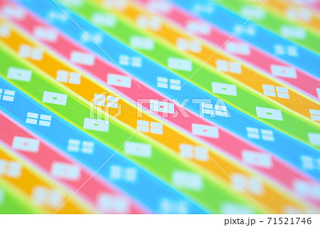 千代紙のクローズアップ　前後ボケ　背景素材 71521746