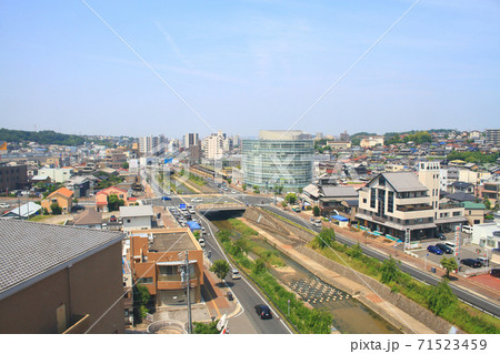 瀬戸市、瀬戸川と瀬戸市中心街の風景 瀬戸市、瀬戸川と瀬戸市中心街の風景 71523459
