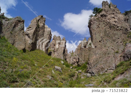 アルメニア・ゴリス 奇岩群の風景 71523822