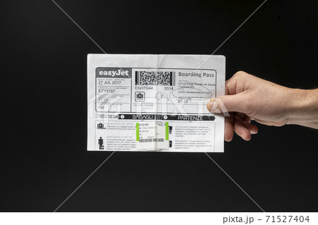 Boarding pass 71527404