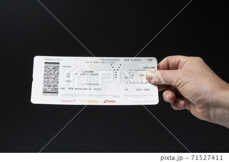 Boarding pass 71527411