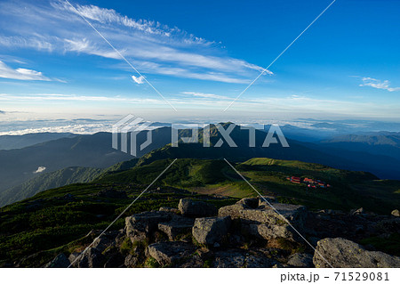 【石川】夏の白山登山 日の出 【石川】夏の白山登山 日の出 71529081