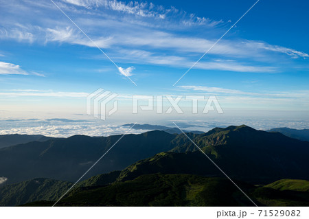 【石川】夏の白山登山 日の出 【石川】夏の白山登山 日の出 71529082