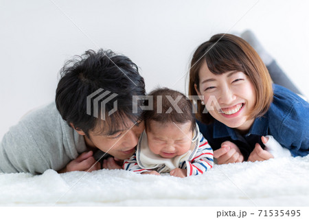家族写真　ニューファミリー 71535495