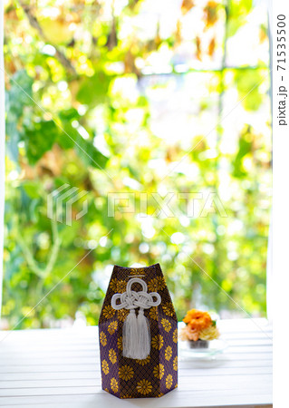 愛犬の遺骨　葬儀　骨壺　お骨 71535500