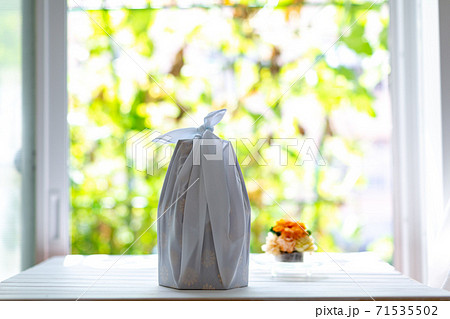 愛犬の遺骨　葬儀　骨壺 71535502