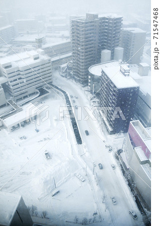 Jr北海道 雪の千歳線 新札幌駅 周辺の雪景色の写真素材