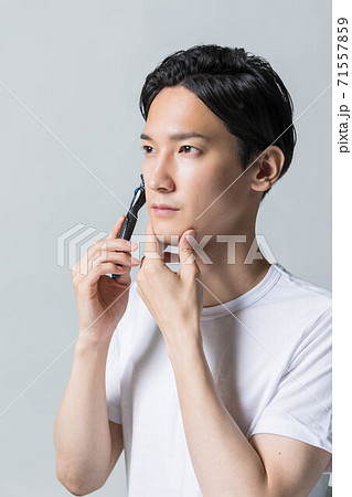 メンズビューティーイメージ 【髭剃り】 71557859