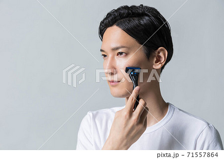 メンズビューティーイメージ 【髭剃り】 71557864