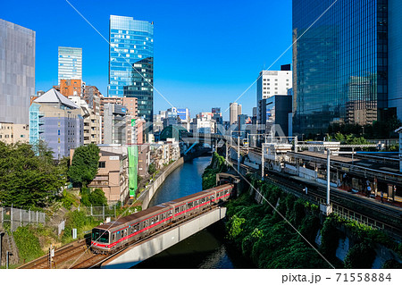聖橋から見た御茶ノ水あたり 水彩画 　サイズF10 聖橋から見た御茶ノ水あたり 水彩画 サイズF10