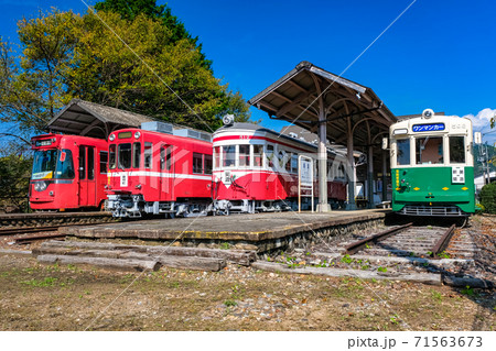 岐阜県 美濃市 旧名鉄美濃駅舎の車両展示 岐阜県 美濃市 旧名鉄美濃駅舎の車両展示 71563673