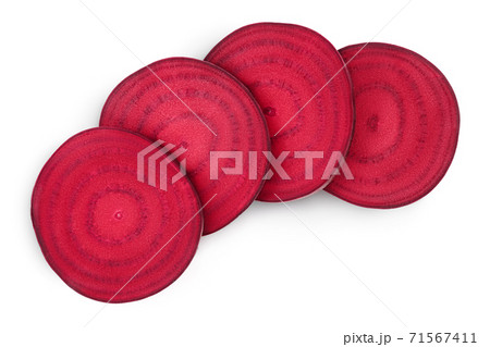 beetroot slices isolated on white background with clipping path and full depth of field. Top view. Flat lay 71567411