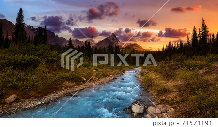 Canadian Nature Landscape View 71571191