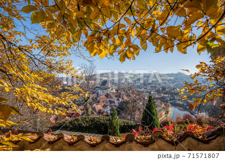 Panoramic aerial view over town center of Cesky Krumlov during autumn season in Czech Republic 71571807
