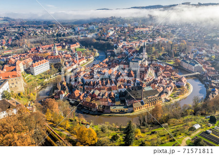 Panoramic aerial view over town center of Cesky Krumlov during autumn season in Czech Republic 71571811