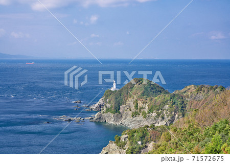 【佐田岬灯台 (水尻展望台より)】 愛媛県西宇和郡伊方町正野 71572675