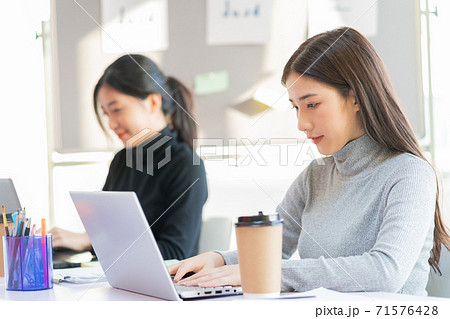 Women business 71576428