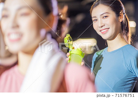 Women, fitness 71576751