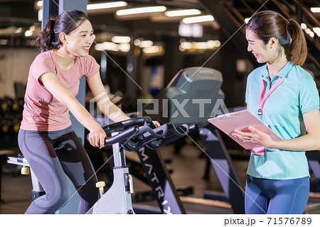 Woman gym, trainer 71576789