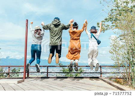 遊びにきた仲間 71577752