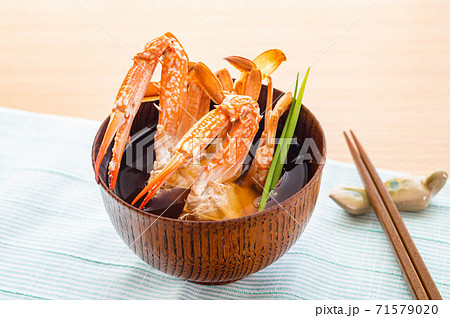 ワタリガニの味噌汁 ワタリガニの味噌汁 71579020