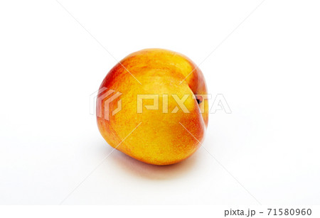 プラム フルーツ 果物 71580960